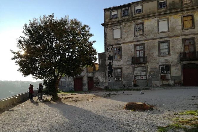 Old Jewish Quarters Private Walking Tour - Key Points