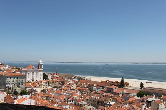 Old Lisbon: Alfama and Sao Jorge neighborhood 3-Hour Walking Tour - What to Expect from this 3-Hour Tour