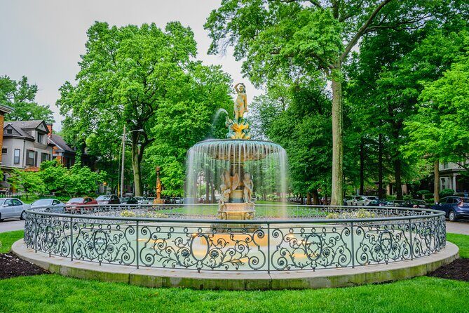 Old Louisvilles Famous Ghosts Smartphone Guided Walking Tour - The Experience in Detail