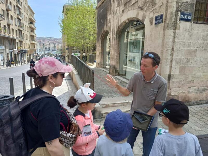 "Old Marseille" district tour and treasure hunt - The Tour in Detail