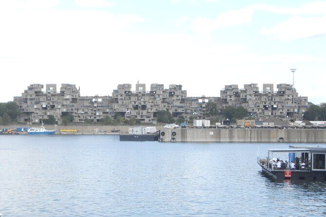 Old Montreal self-guided walking tour & scavenger hunt - FAQ