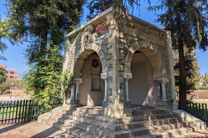 Old Pasadena Scavenger Hunt Walking Tour and Game - The Sum Up