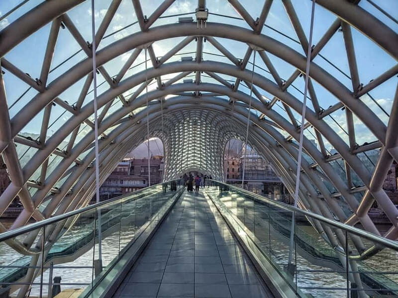 Old Tbilisi Highlights Walking Tour with Wine & 10 Tastings - Who Is This Tour Best Suited For?