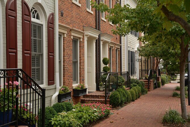 Old Town Alexandria in a Day with Round Trip Ferry Cruise - Who Is This Tour Best For?