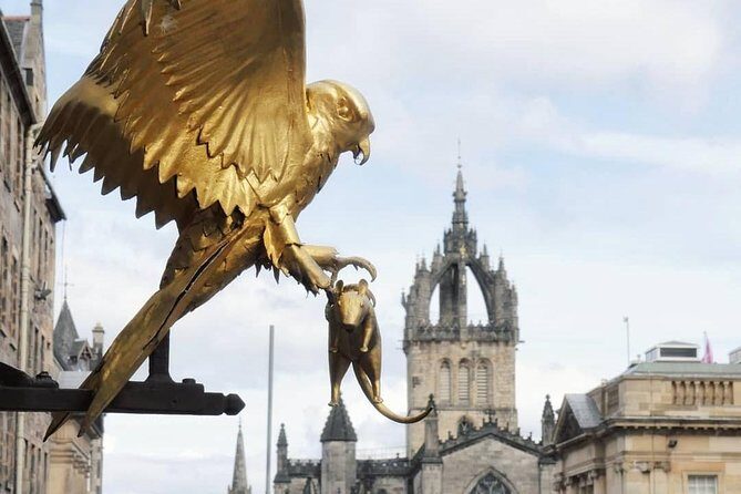 Old Town Walking Tour History and Tales in Edinburgh - Why This Tour Works Well