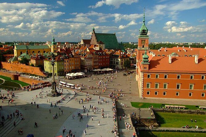 Old Town with Royal Castle + Warsaw Uprising Museum: SMALL GROUP /inc. Pick-up/ - FAQs