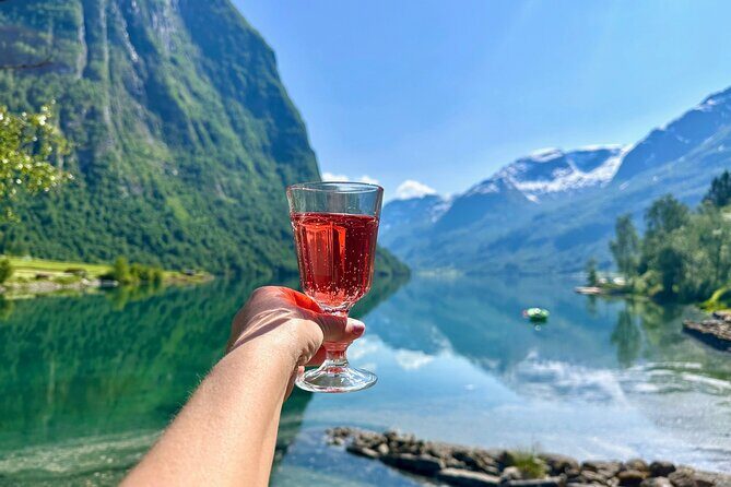 Olden Private Shore Excursion Briksdal Glacier and SkyLift Loen - Key Points