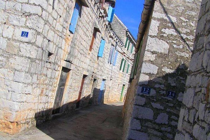 Olive Oil Tour of Solta Island with Lunch - FAQs