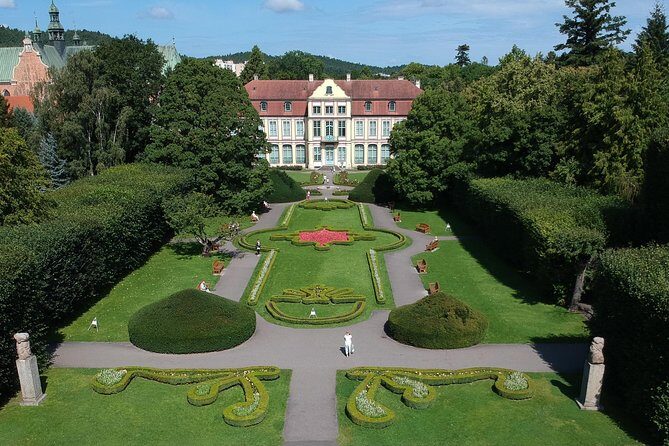 Oliwa Cathedral in Gdansk & Trip to Park - 2h private trip by luxury car - FAQ