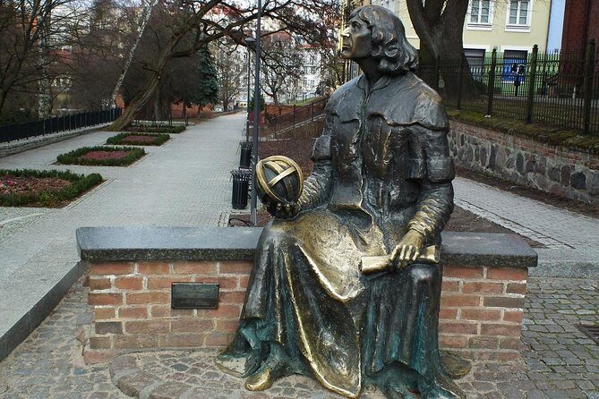 Olsztyn Old Town Highlights Private Walking Tour - A Deep Dive into the Olsztyn Old Town Highlights Tour