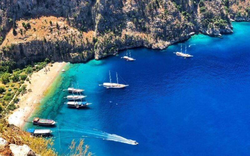Ölüdeniz: Butterfly Valley Boat Trip with Buffet Lunch - The Experience and Atmosphere