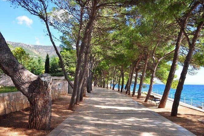 Omi: Bol and Golden Horn Beach Boat Trip with Lunch - Golden Horn Beach (Zlatni Rat)