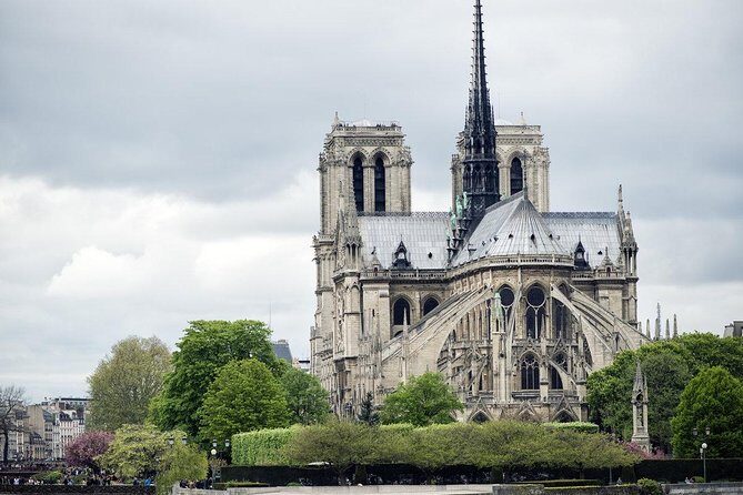 One day Private Round Tour to Paris from Le Havre Port - FAQ