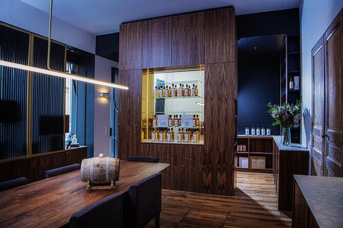 One hour of French Whisky and Food - What to Expect from the French Whisky and Food Tour