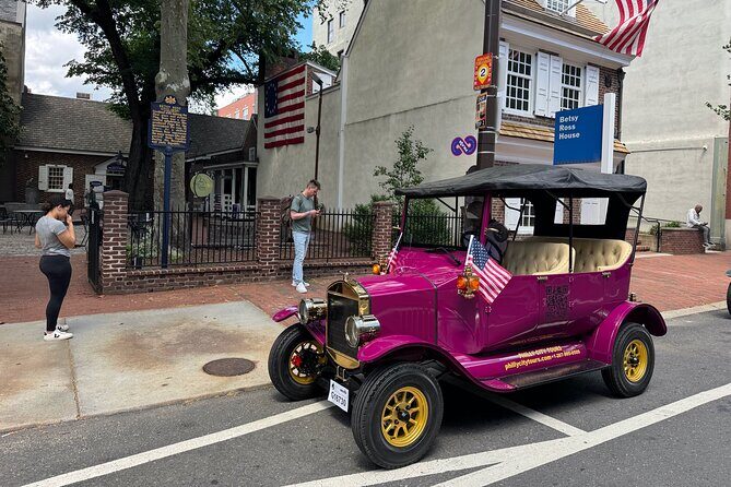 One Hour Tour Of Philadelphia Historical Sites In A Vintage Car - Key Points