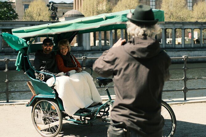 One Up to 3 Rickshaws(6 People)-Taylor Made Rickshaw Berlin Tour - Key Points