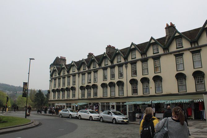 One Way or Round Trip Private Transfer: Heathrow Airport to Bath - FAQ