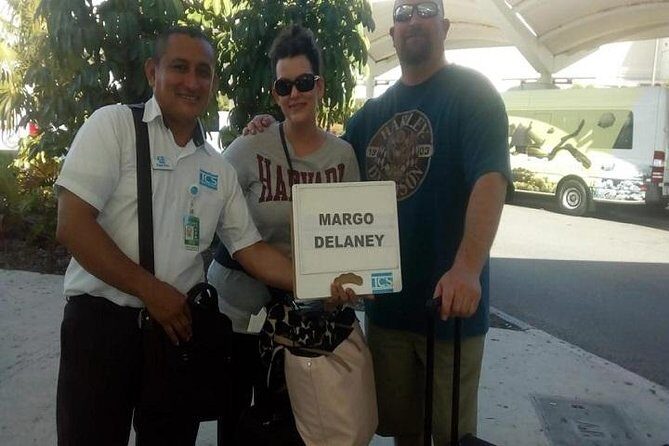 One-way private transportation Cancun Airport - Cancun Hotel Zone - The Sum Up
