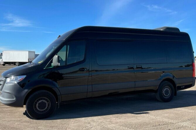 One - Way Transfer from Pier 66 to SeaTac international Airport - Introducing the One-Way Transfer from Pier 66 to SeaTac International Airport