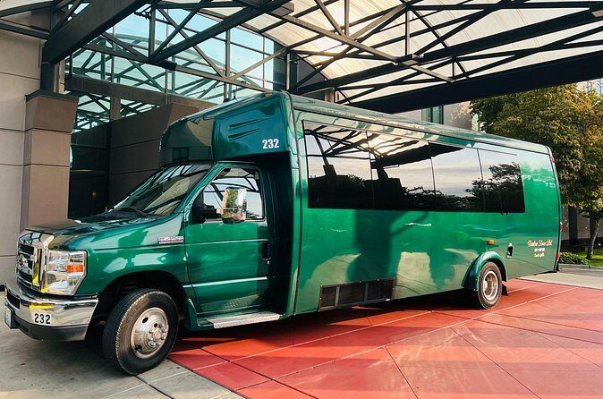 One-Way Transfer: SeaTac Airport Hotels to Seattle Piers 66 & 91 - What to Expect from the Shuttle Experience