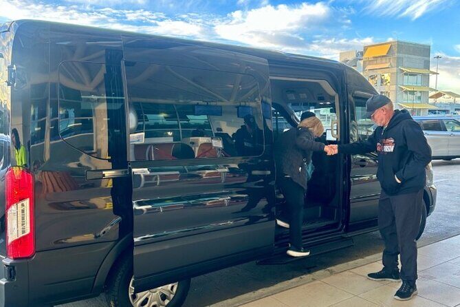 Oneway Transfer from Port Canaveral to Orlando Intl Airport - The Details of the Transfer Experience