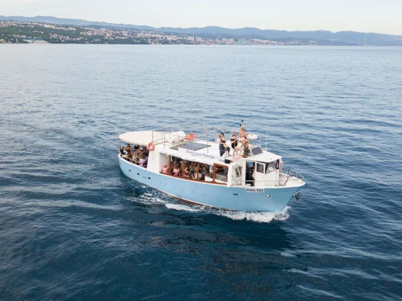 Opatija Christmas Cruise with Mulled Wine and Snacks - Key Points