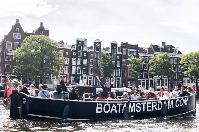 Open Boat Canal Cruise in Old City Centre of Amsterdam - Key Points