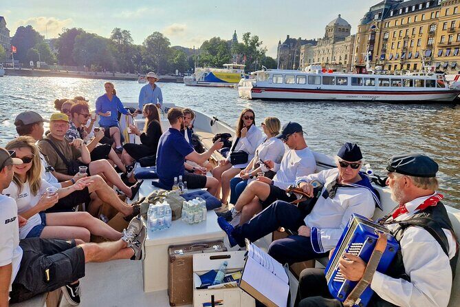 Open Electric Boat Ride in Stockholm with Live-Guide - Who Should Book This Tour
