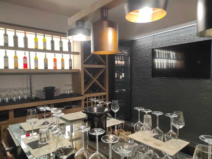 Orange, Organic, Natural & Biodynamic Wines Of Greece - Why choose a natural wine experience in Greece?