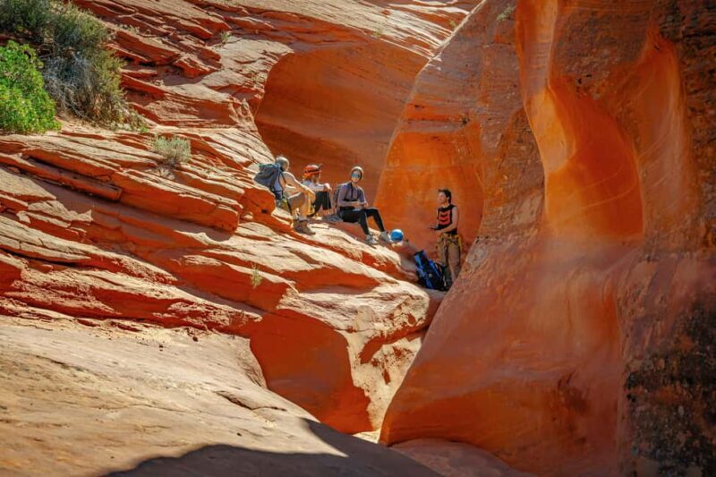 Orderville/Kanab: Coral Sands Canyoneering & Rappelling Tour - What to Expect on the Tour