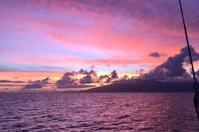 Original Sunset Cruise with Open Bar from Kaanapali Beach - What You Can Expect from the Cruise