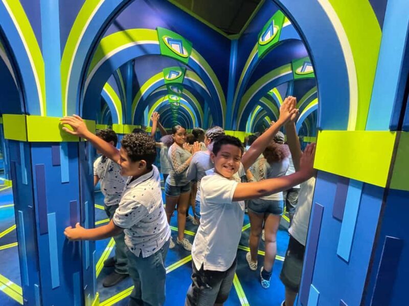 Orlando ICON Park: Mirror Maze & Arcade Combo - What to Expect from the Mirror Maze & Arcade Combo