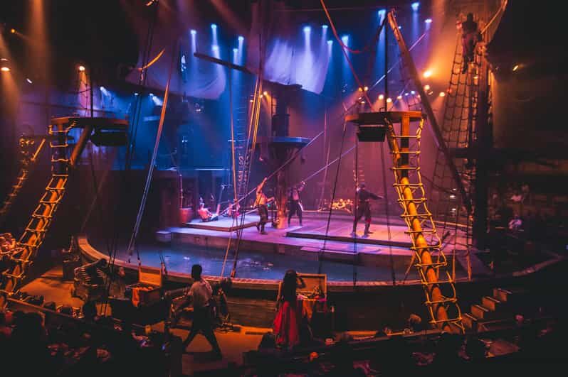 Orlando: Pirates Adventure Dinner Show with Drinks - The Realities: Pros and Cons Based on Reviews