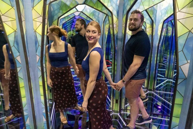 Orlando: Ripley's Mirror Maze Experience - Who Should Consider Visiting?