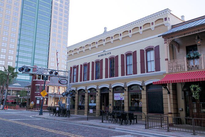 Orlando Scavenger Hunt Walking Tour and Game - Key Points