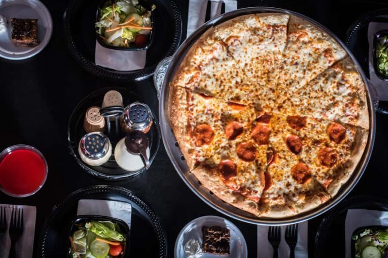 Orlando: The Outta Control Magic Comedy Dinner Show - Key Points