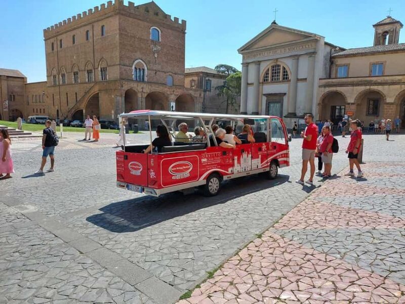 Orvieto: Christmas City Bus Tour - Key Points