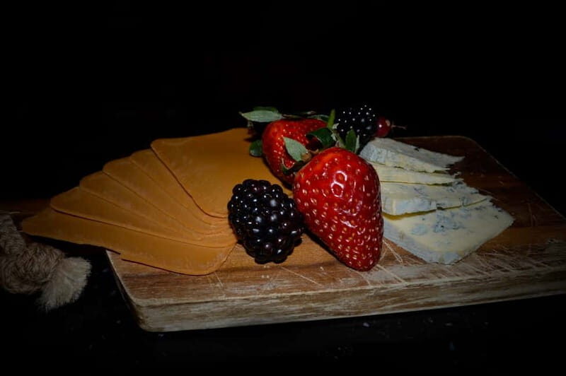 Oslo: Food Tasting and Walking Tour with a Local - Who Should Consider This Tour?