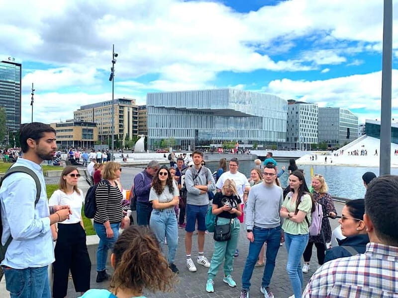 Oslo: Guided Walking Tour of Central Oslo with Local Guide - Key Points