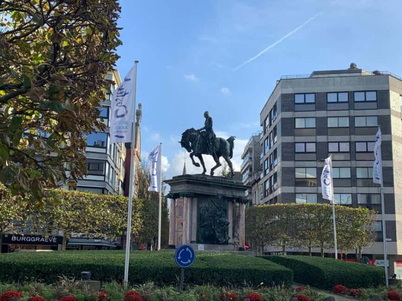 Ostend : Private Royalty Tour with local certified guide - FAQs