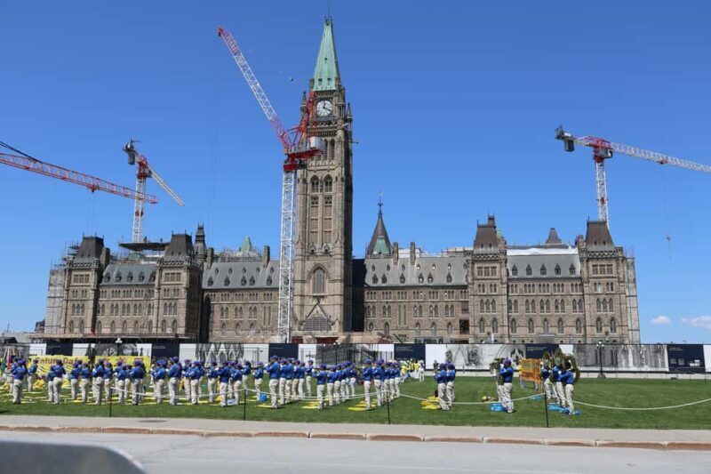 Ottawa: Private Guided City Tour from Montreal - FAQ