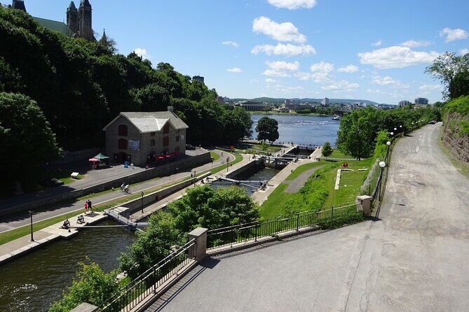 Ottawa Self Guided Walking Tour And Scavenger Hunt - Who Will Love This Tour?