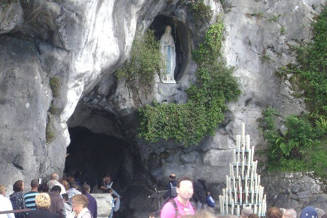 Our Lady of Lourdes, guided tour, on foot, of the sanctuary. - The Itinerary in Detail