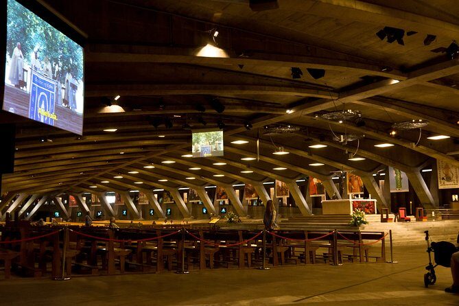 Our Lady of Lourdes, guided tour, on foot, of the sanctuary. - Practical Details