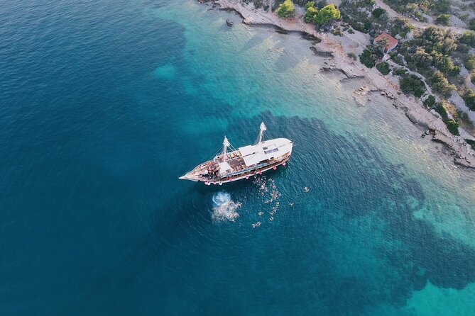 Out to Sea Split Boat Party w/ Blue Lagoon Swim, Dj & Afterparty - The Value Proposition Actually Holds Up