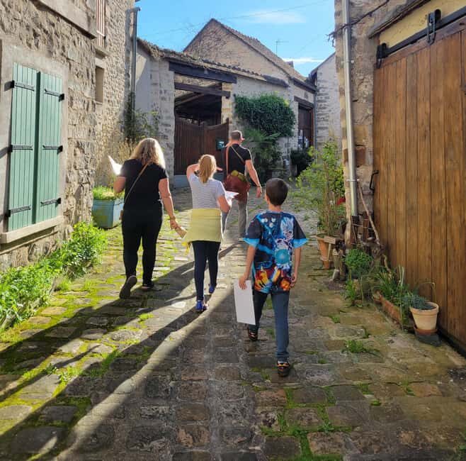 Outdoor Escape Game - Les Sucreries Royales - The Experience Provider: Les Secrets de Moret sur Loing