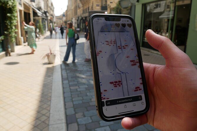 Outdoor escape-game | The Bordeaux robbery - The Sum Up: Who Is This Tour Best For?