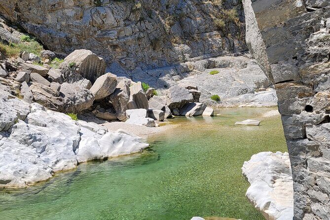 Outdoor Experience in Amantia Archeological Park & Brataj Bidge - Who Would Enjoy This Tour?