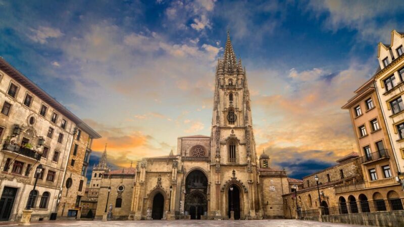 Oviedo: Cathedral Guided Tour - An Engaging Look Inside Oviedo’s Cathedral