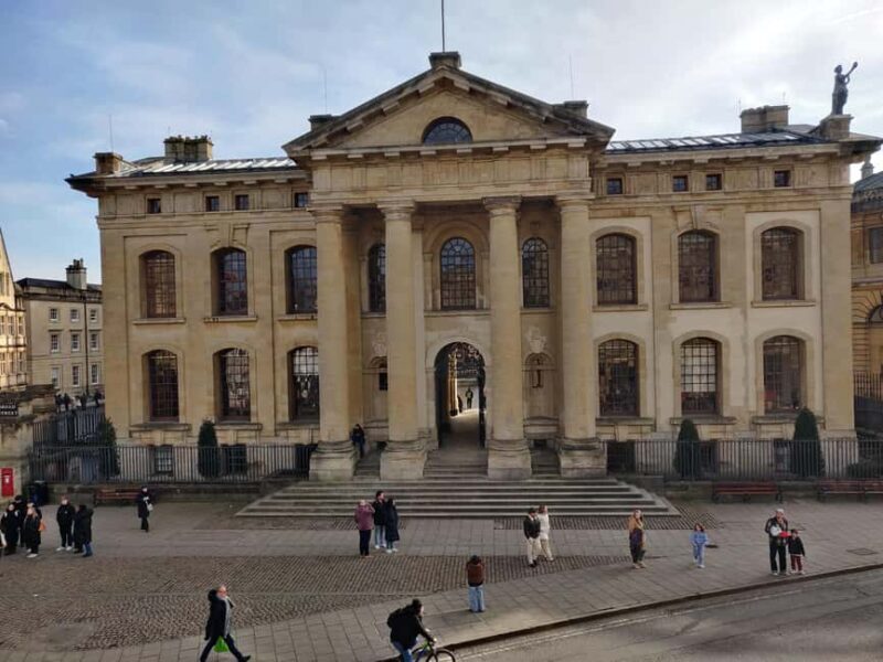 Oxford: Civil War History Guided Walking Tour - Key Points